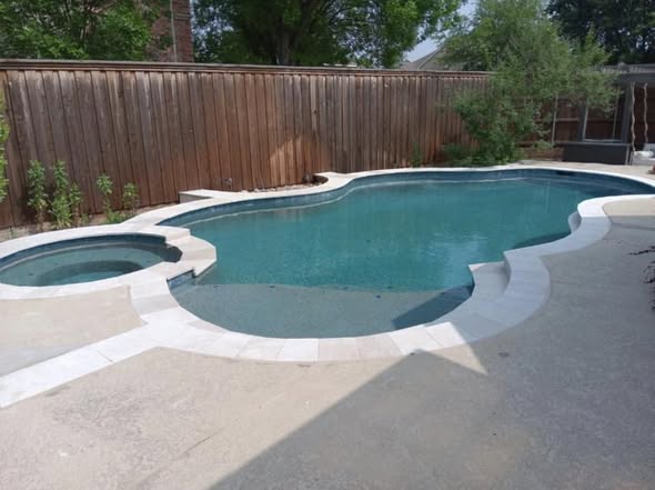 Clean pool Plano TX